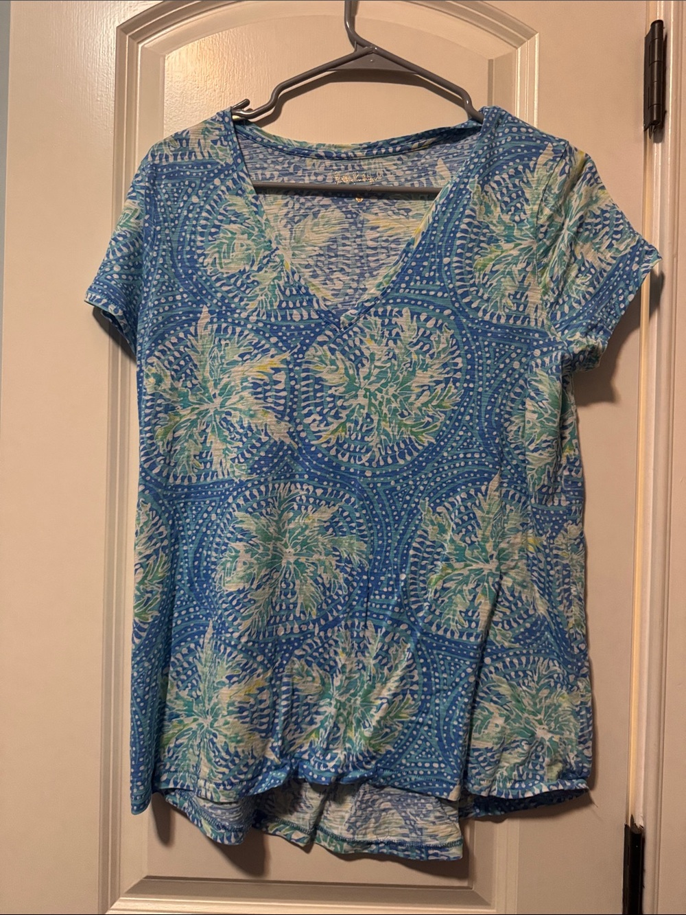 Lilly Pulitzer Blue & Green Floral V-Neck Short Sleeve Top